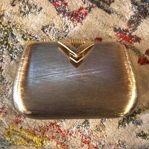 Rodo gold clutch